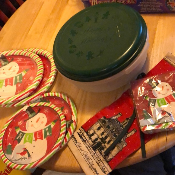 multiple  Holiday  Nwt Some Used Christmas Holiday Party Supplies